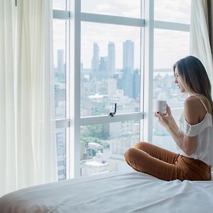 Habitación Premium con Cama King en Pisos Superiores